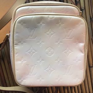 Authentic Louis Vuitton Wooster pink Vernis